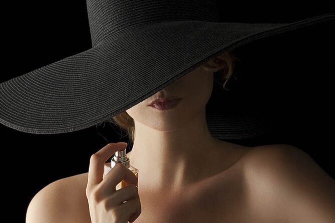 Italian Perfume Workshop in Milan - Personalized Perfume Creation