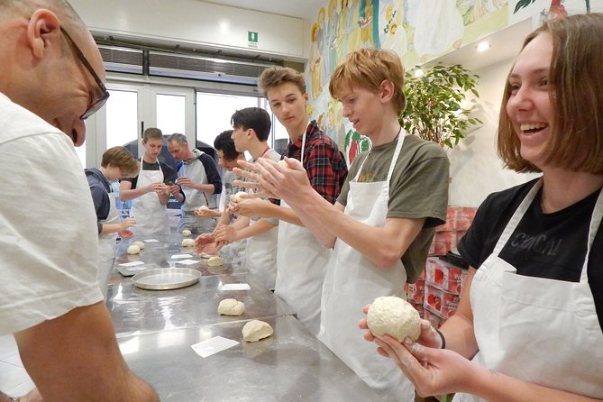 Italian Pizza Cooking Class With Chef Francesco in Padova - Location and Accessibility Details