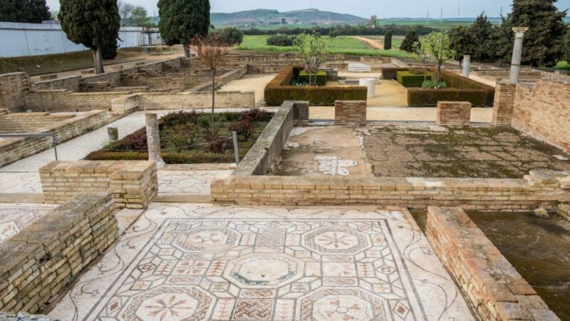 Itálica: 3-Hour City of Emperors Tour From Seville - Key Points