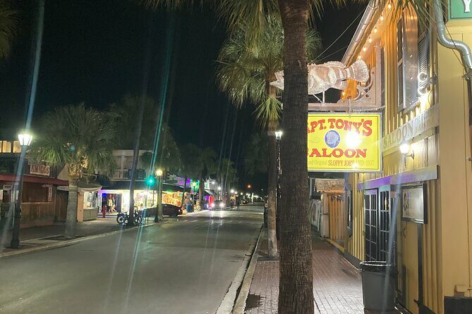 iWitness Key West True Crime Walking Tour - A Closer Look at the Tour Experience