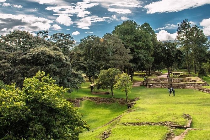 Iximche Private Tour: Mayan City Tour From Puerto Quetzal + Lunch - Exploring the Mayan City of Iximche