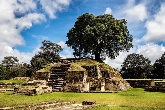 Iximché Ruins and Antigua City Tour - Discovering Antiguas Colonial Architecture