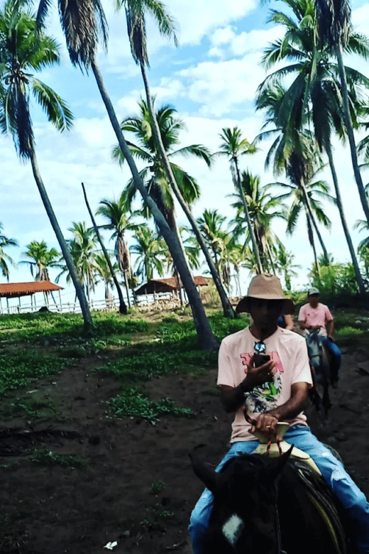 Ixtapa: Horseback Riding Tour Along Playa Larga - Experience Highlights