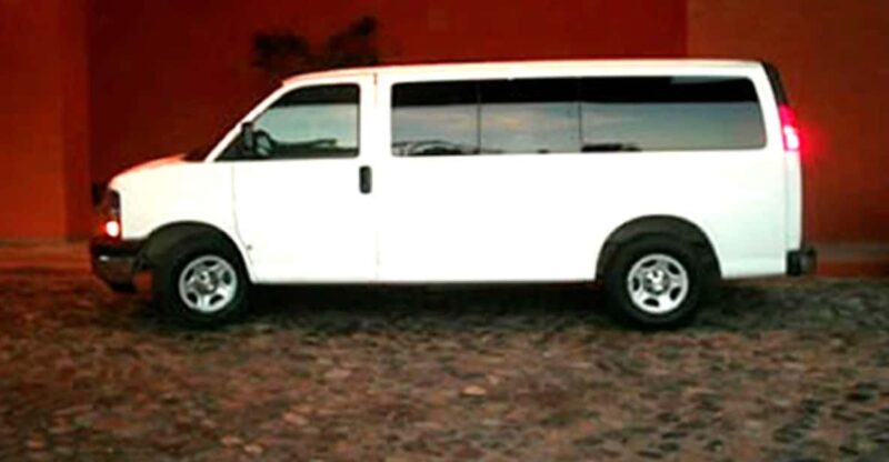 Ixtapa Zihuatanejo: Van Charters - Key Points