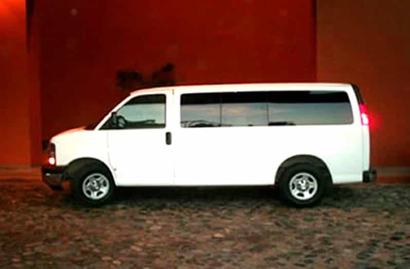 Ixtapa Zihuatanejo: Van Charters - Vehicle Options
