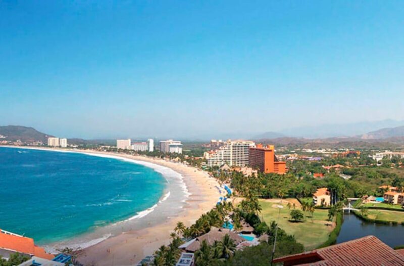 Ixtapa Zihuatanejo: Van Charters - Customizable Itinerary