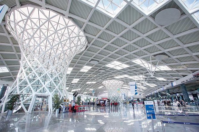 Izmir Airport ADB Transfers to Izmir City Centre Hotels - Flexibility and Accessibility