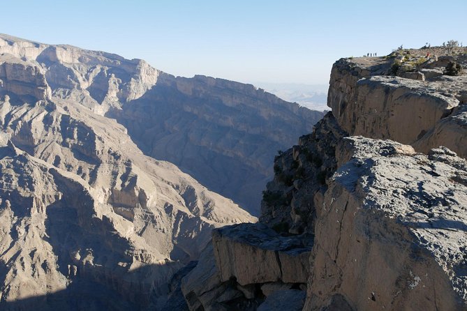 Jabl Shams With Nizwa for Tours and Sightseeing - Picnic Lunch on Jebel Shams