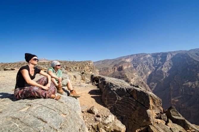 Jabl Shams With Nizwa for Tours and Sightseeing - Navigating Off-Road Trails