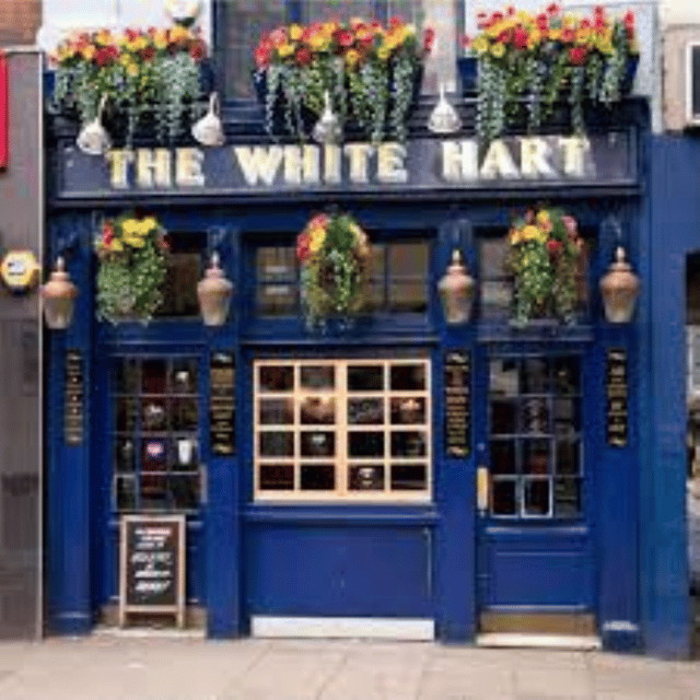 Jack the Ripper Murder Express Walk + A Delicious Curry - Convenient Location