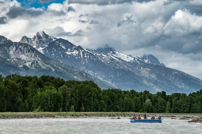 Jackson: 7-Mile Snake River Float with Teton Views - The Guide and Group Dynamics