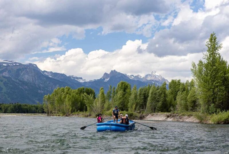 Jackson Hole 14-mi-Teton Views Scenic Float - Inclusions