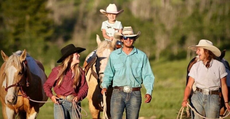 Jackson Hole: Moose Meadow Horseback Tour With Breakfast - Safety and Accessibility