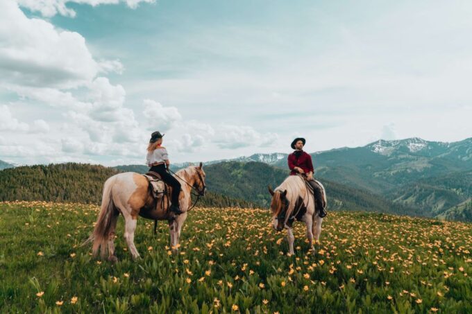 Jackson Signature 1/2 Day Ride Horseback Tour With Lunch - Participant Restrictions