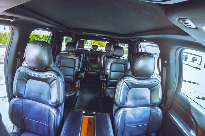 Jacksonville Airport Private Lux Car Transfer to Downtown Hotels - Key Points