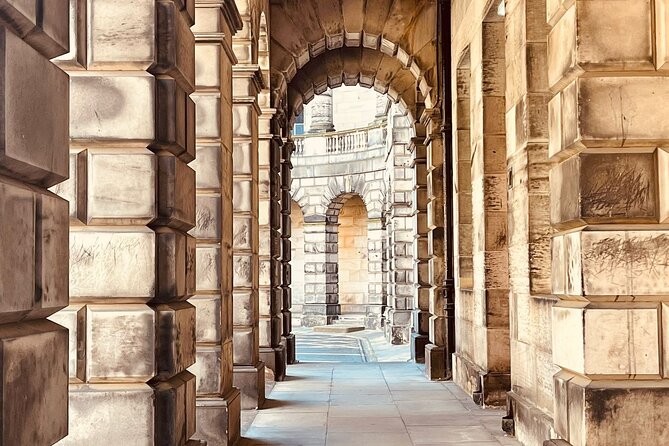 Jacobite History and Outlanders Scotland Walking Tour - Exploring Historic Sites