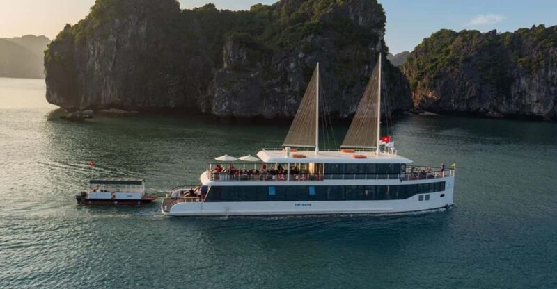 Jade Sails- the Most Luxurious Day Cruise Explore Lan Ha Bay - Included Features