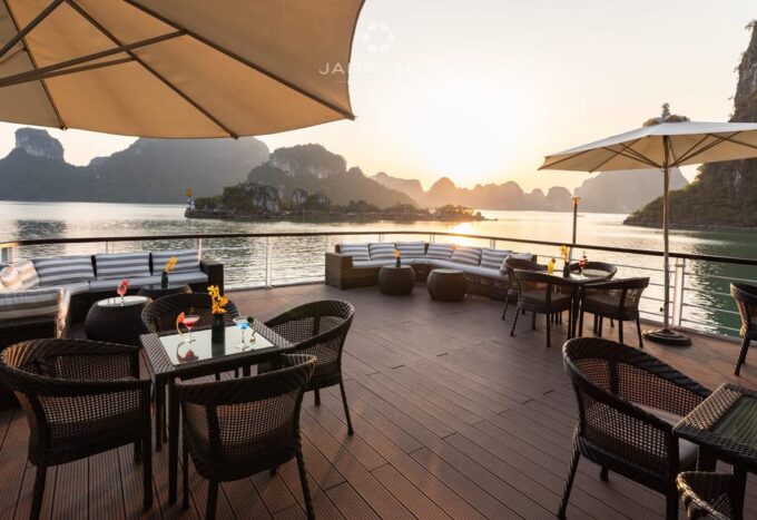 JadeSails - Luxury Halong & Lan Ha Bay Cruise From Harbor - Luxury Halong Bay Cruise