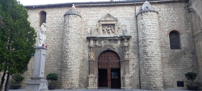 Jaén Night Tour: Legends and Mysteries - Frequently Asked Questions
