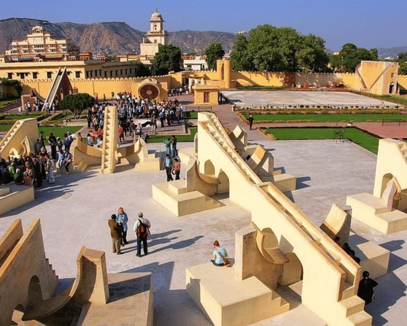 Jaipur: 2 Day Sightseeing City Tour With Cab & Guide - Tour Inclusions