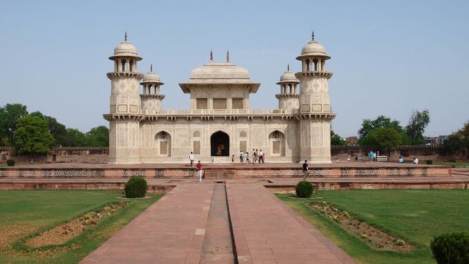 Jaipur: 3-Day Golden Triangle Tour to Agra & Delhi - Experience Agras Wonders