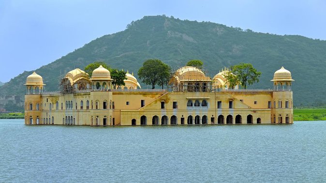 Jaipur Amer Palace, Jal Mahal & Stepwell Private Half-Day Tour - Pickup Information