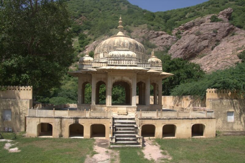 Jaipur: City Palace, Amber Fort, and Hawa Mahal Day Tour - Itinerary Highlights