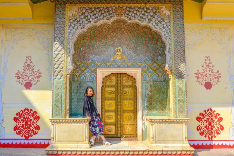Jaipur: City Palace, Hawa Mahal & Jantar Mantar Private Tour - Experience Features