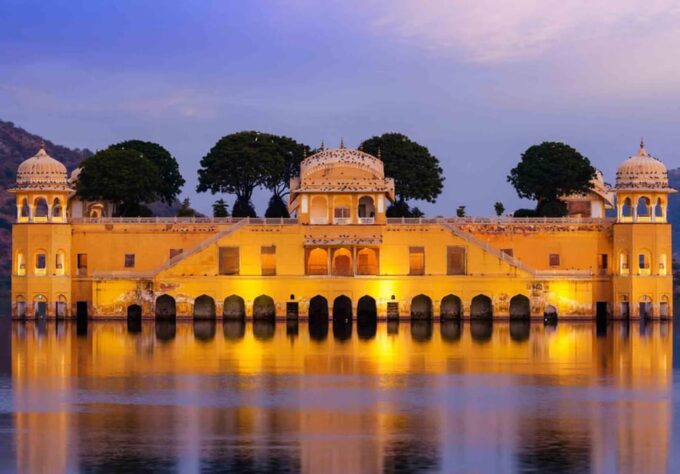 Jaipur City Trip By Car: From Agra - Pick-up and Drop-off