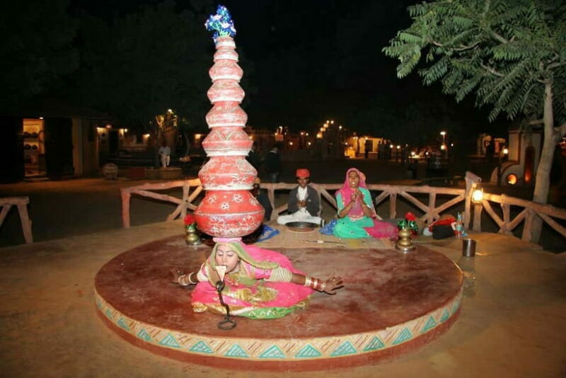 Jaipur: Cultural Evening Tour & Dinner at Chokhi Dhani - Key Points