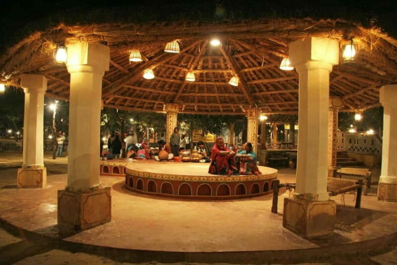 Jaipur: Cultural Evening Tour & Dinner at Chokhi Dhani - An In-Depth Look at the Jaipur Cultural Evening Experience