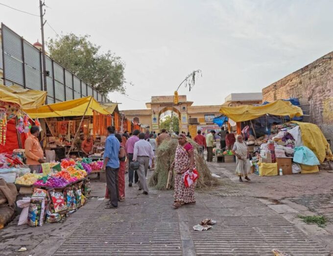 Jaipur: Exclusive Private Shopping Tour With Pick-Up & Drop - Customer Ratings and Reviews