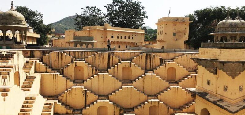 Jaipur: Full Day City Tour by Car With Guide - Key Points