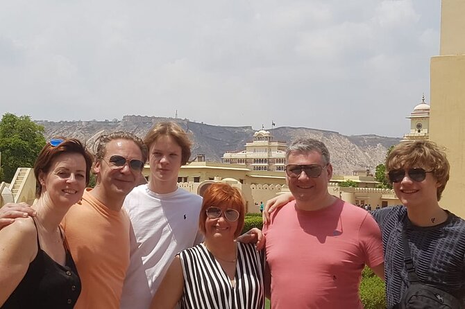 Jaipur Full Day Guided Tour - Iconic Landmarks