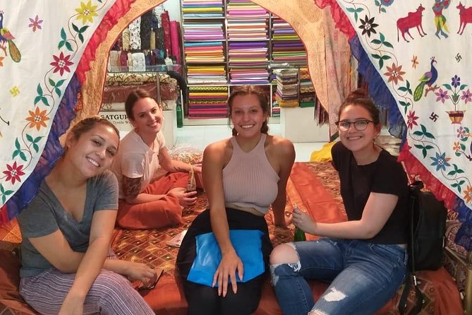 Jaipur Full Day Guiding Tour - Artisanal Crafts
