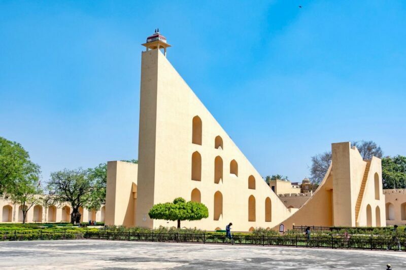 Jaipur: Full-Day Sightseeing Tour with Guide and Lunch - FAQs