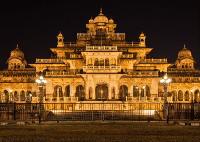 Jaipur: Guided Evening Walking Tour With a Local - Meeting Point and Additional Information