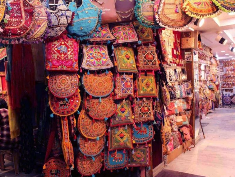 Jaipur: Guided Heritage Walking Tour Explore Local Market - Itinerary and Schedule