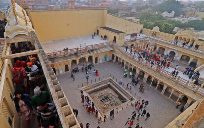 Jaipur Guided Tour 2 Days Overnight From : Delhi - Hotel Accommodation