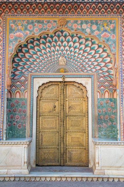 Jaipur: Instagram Tour of The Top Photography Spots - Visit Birla Mandir