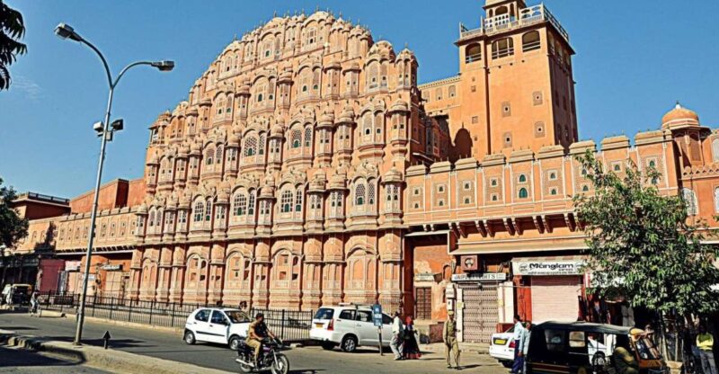 Jaipur: Private City Tour With Car & Guide - Itinerary Highlights