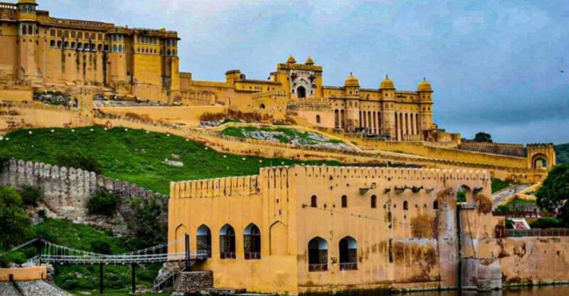 Jaipur: Private Full-Day Guided City Tour - Admire Hawa Mahals Unique Design