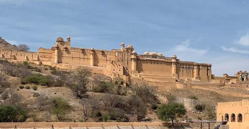 Jaipur: Private Luxury 2-Days City Tour With Guide by Car - Tour Inclusions