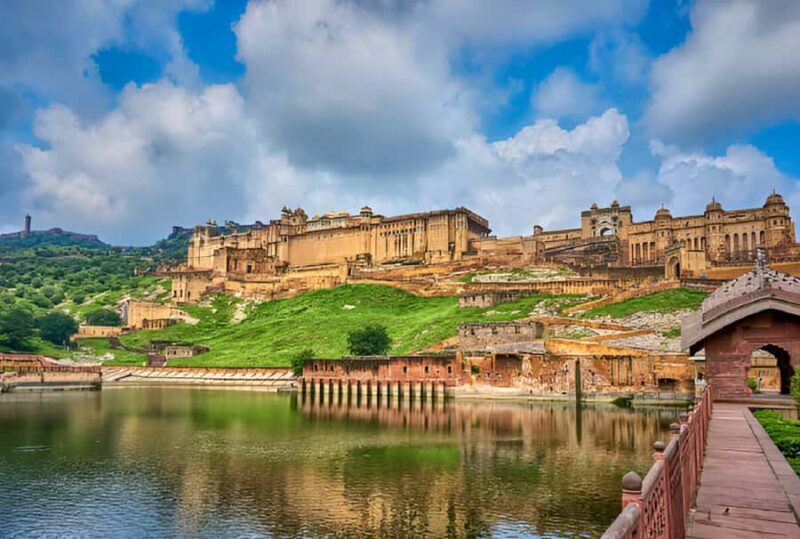 Jaipur: Private Luxury Full Day Guided City Tour By Car - Who Should Consider This Tour?