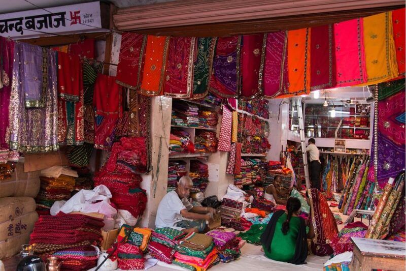 Jaipur: Private Shopping Tour With Local Guide - Taste Local Cuisine