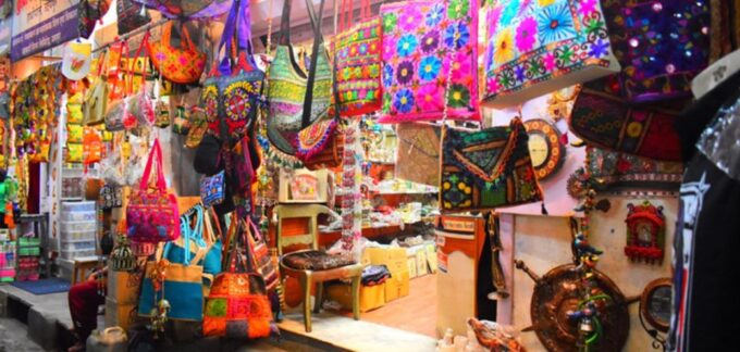 Jaipur: Private Shopping Tour With Pickup & Drop - Transport and Amenities