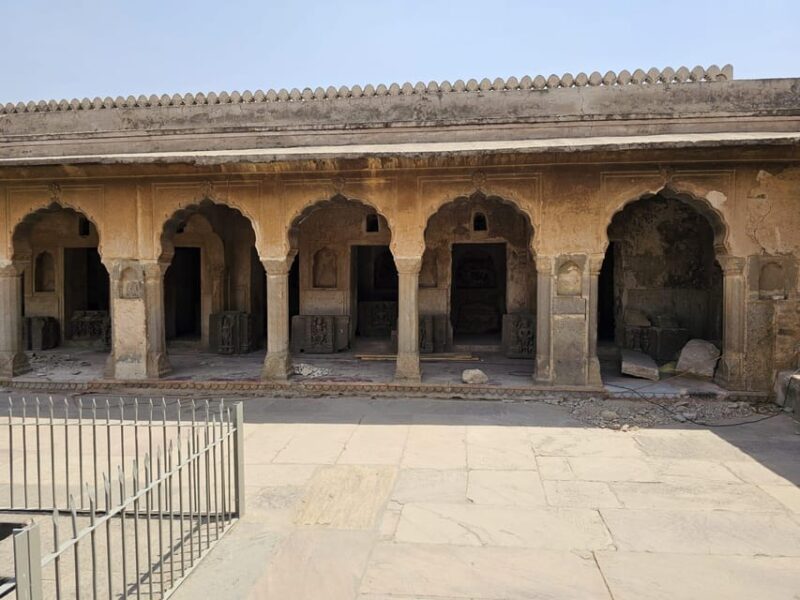 Jaipur to Chand Babri Fatehpur Drop Agra by Car - Key Points