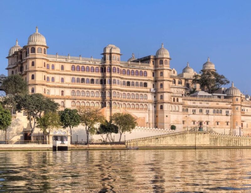 Jaipur to Udaipur Transfer Cab via Pushkar - Udaipur Departure