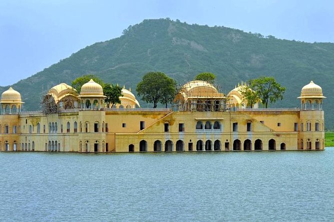 Jaipur Tour From Delhi: A Review - Meeting and Pickup