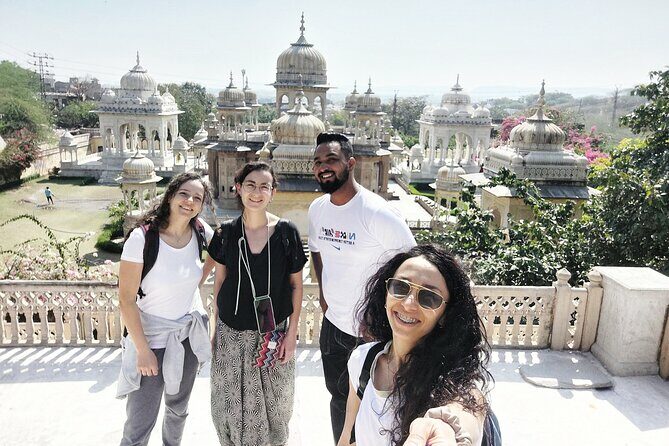Jaipur Tuk Tuk Sightseeing Tour with Monkey Temple Sunset View - Who Should Consider This Tour?